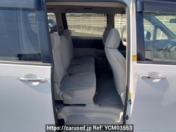 Used 2009 AT toyota noah ZRR70G Image[15]