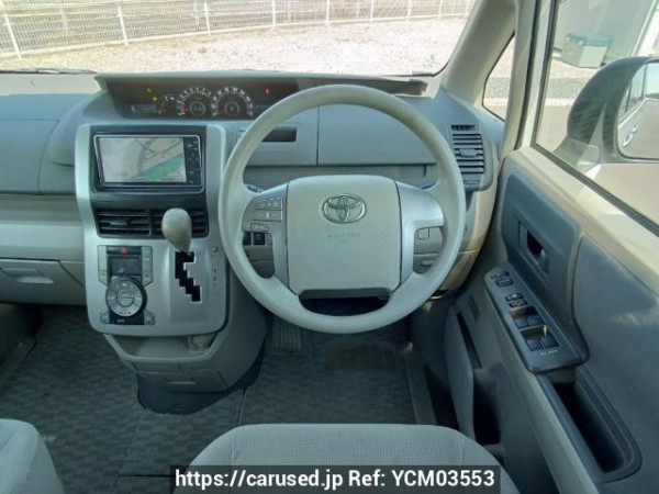 Used 2009 AT toyota noah ZRR70G Image[20]