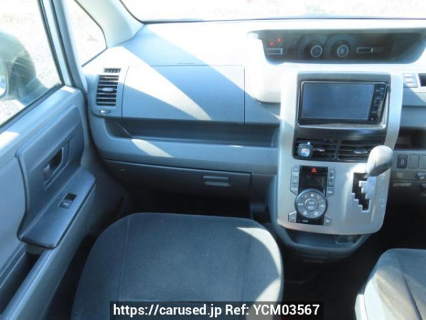 Used 2009 AT toyota voxy ZRR70G Image[26]
