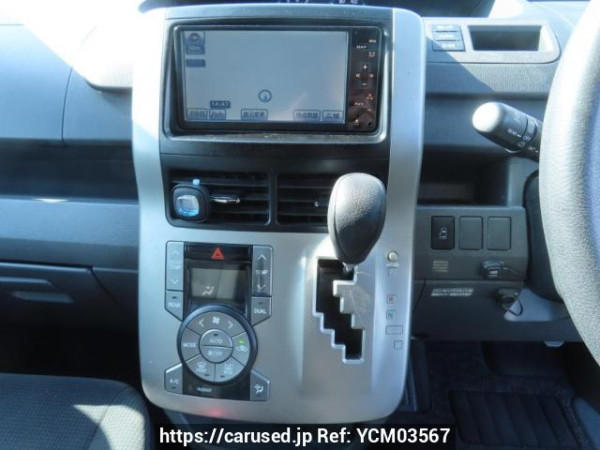 Used 2009 AT toyota voxy ZRR70G Image[30]
