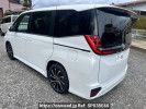 Toyota Noah ZWR90W