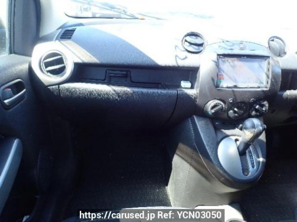 Used 2010 AT mazda demio DE3FS Image[15]