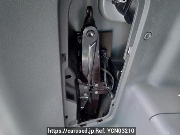 Used 2009 AT toyota voxy ZRR70W Image[44]