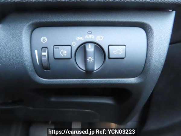 Used 2015 AT volvo v40 MB4164T Image[25]