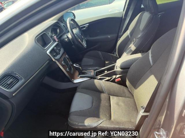 Used 2016 AT volvo v40 MD4204T Image[8]