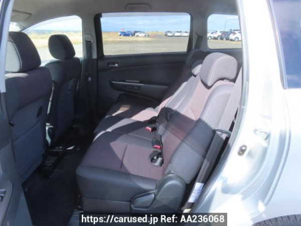 Used 2005 AT toyota wish ZNE10G Image[18]