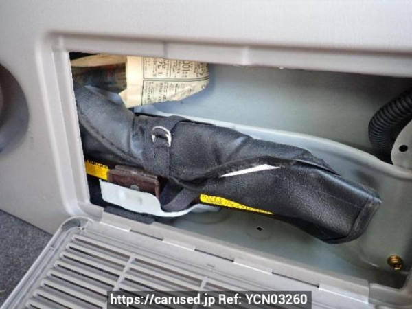 Used 2000 AT toyota regius-wagon RCH41W Image[42]