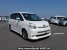 Toyota Voxy ZRR70W