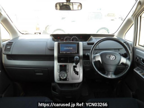 Used 2009 AT toyota voxy ZRR70W Image[20]