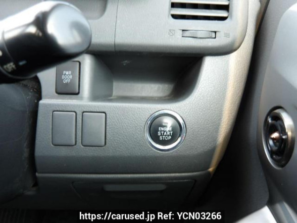 Used 2009 AT toyota voxy ZRR70W Image[23]