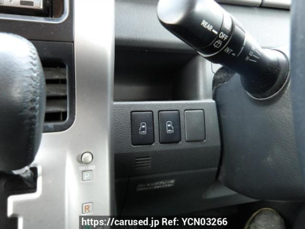 Used 2009 AT toyota voxy ZRR70W Image[24]