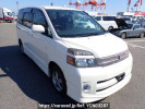 Toyota Voxy AZR60G