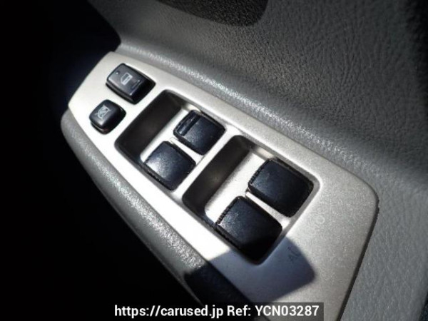 Used 2005 AT toyota voxy AZR60G Image[28]