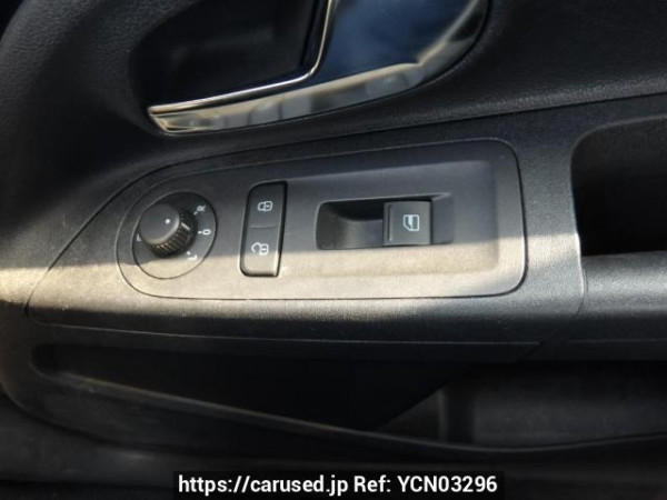 Used 2013 AT volkswagen up AACHY Image[17]