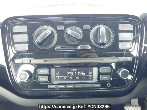 Used 2013 AT volkswagen up AACHY Image[23]