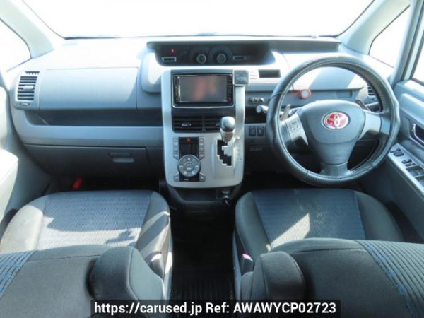 Used 2010 AT toyota voxy ZRR70W Image[24]