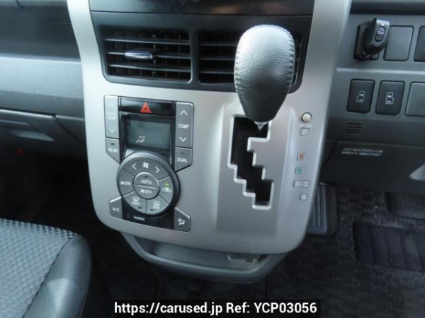 Used 2007 AT toyota noah ZRR70W Image[28]