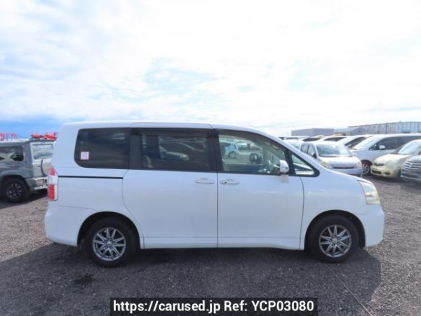 Used 2007 AT toyota noah ZRR70G Image[7]
