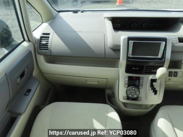 Used 2007 AT toyota noah ZRR70G Image[24]