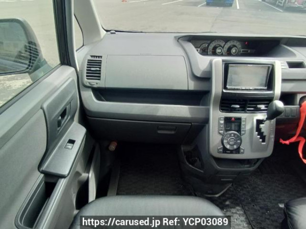 Used 2009 AT toyota noah ZRR70G Image[20]