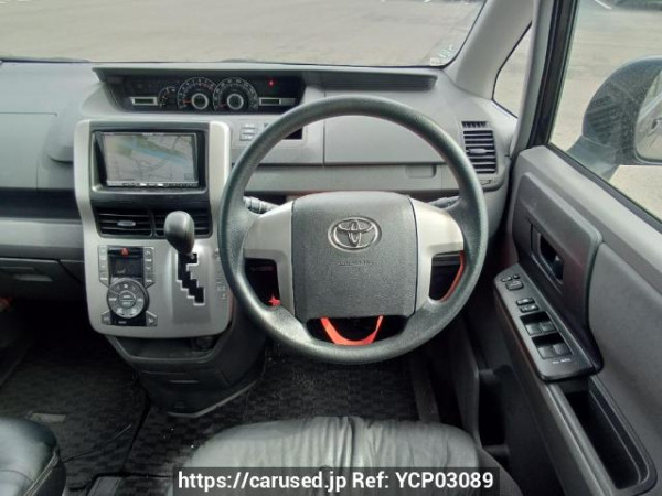 Used 2009 AT toyota noah ZRR70G Image[21]