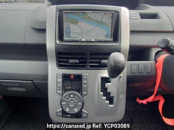 Used 2009 AT toyota noah ZRR70G Image[24]