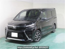 Toyota Voxy ZRR80W