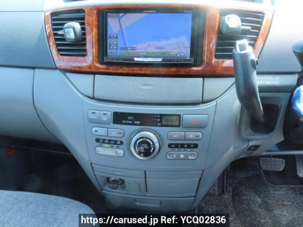Used 2005 AT toyota noah AZR65G Image[30]