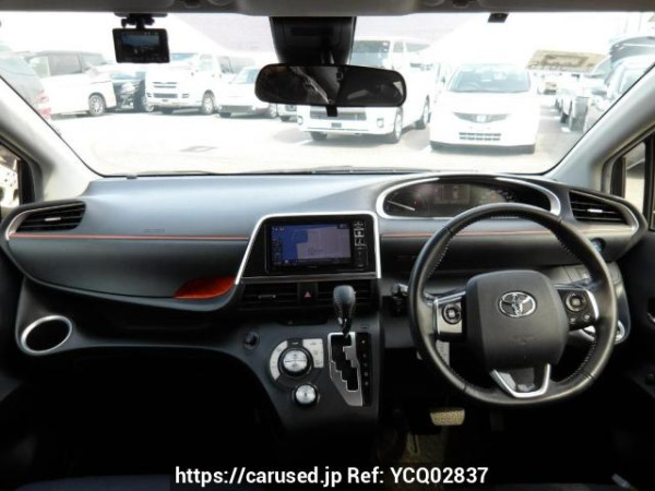 Used 2017 AT toyota sienta NHP170G Image[18]