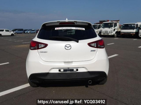 Used 2016 AT mazda demio DJ5FS Image[5]