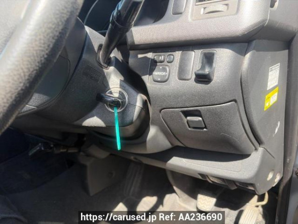 Used 2005 AT toyota hiace-van KDH200V Image[12]