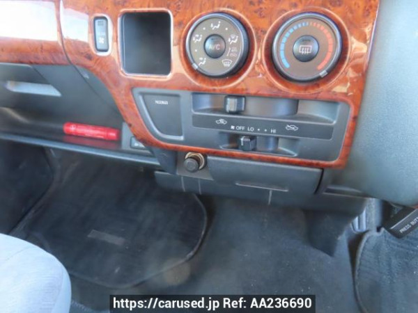 Used 2005 AT toyota hiace-van KDH200V Image[30]