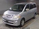 Toyota Noah AZR60G