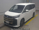 Toyota Noah ZWR90W