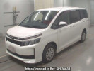 Toyota Voxy ZRR80Gカイ