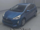 Toyota Aqua NHP10