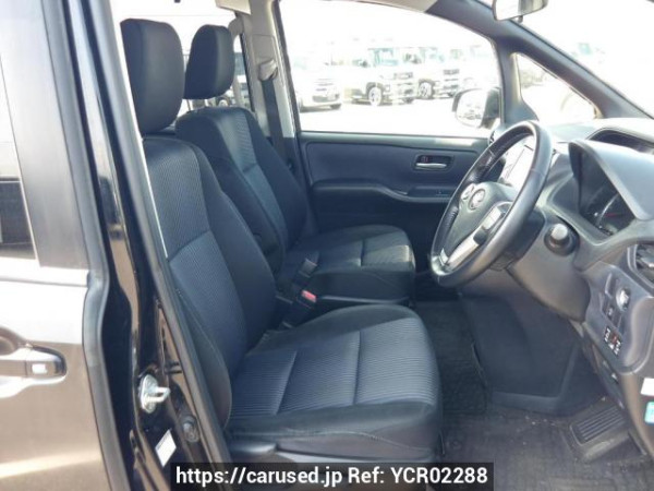 Used 2014 AT toyota noah ZRR80W Image[13]