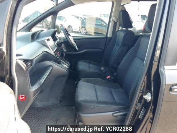 Used 2014 AT toyota noah ZRR80W Image[14]