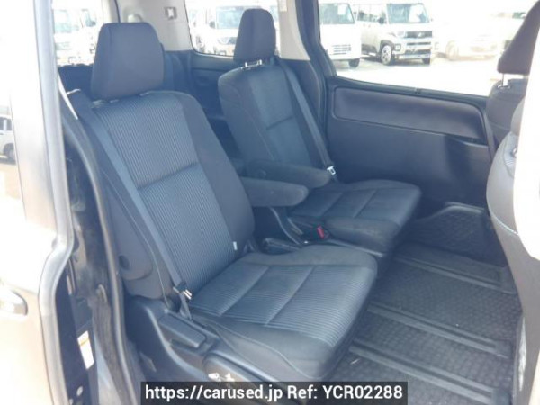 Used 2014 AT toyota noah ZRR80W Image[15]