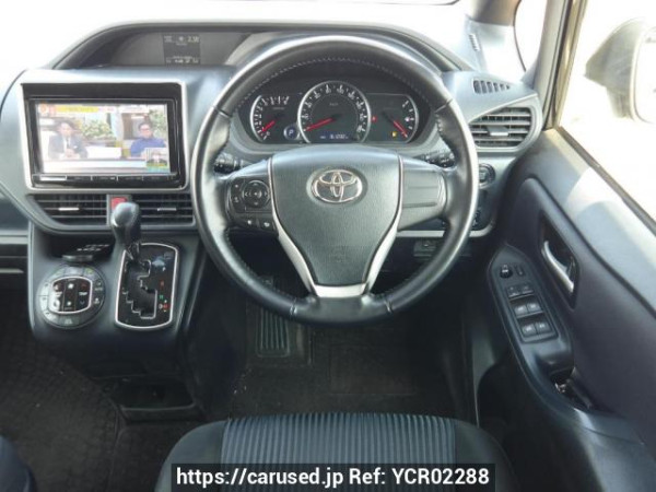 Used 2014 AT toyota noah ZRR80W Image[20]