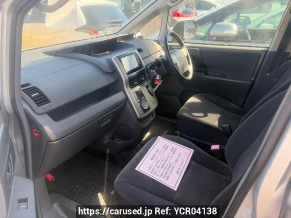 Used 2010 AT toyota noah ZRR75G Image[7]