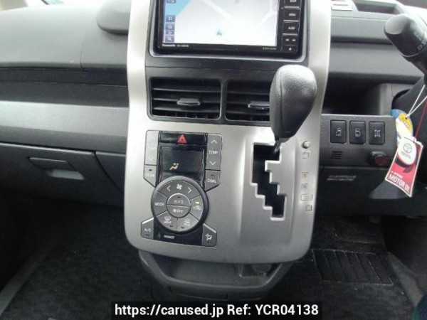 Used 2010 AT toyota noah ZRR75G Image[22]