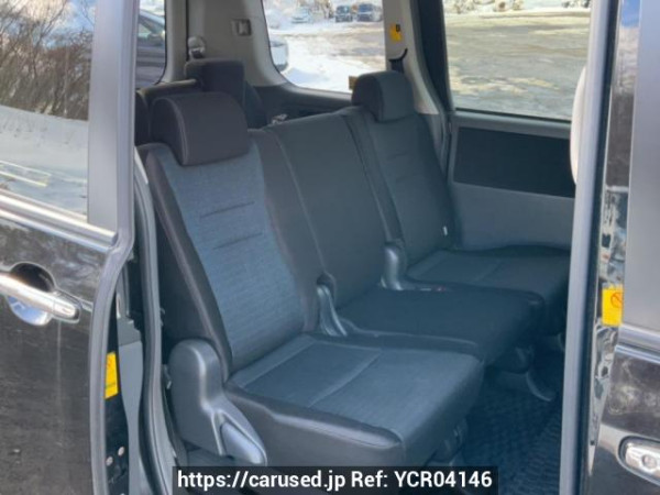 Used 2009 AT toyota voxy ZRR75W Image[14]