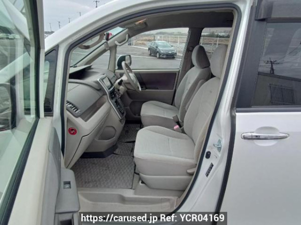 Used 2009 AT toyota noah ZRR75G Image[14]