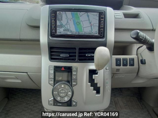 Used 2009 AT toyota noah ZRR75G Image[23]