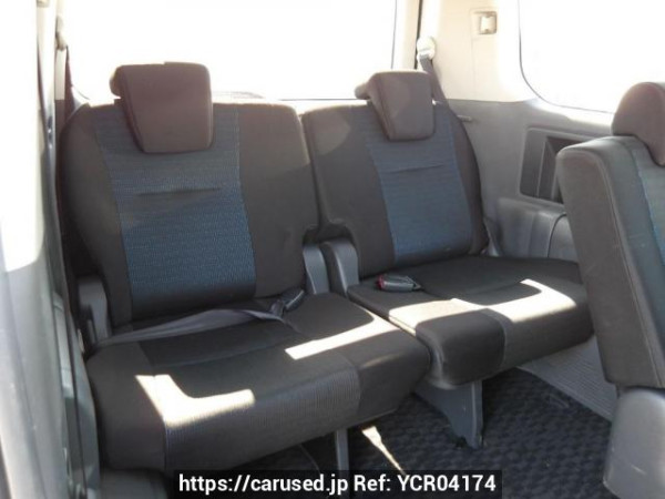 Used 2009 AT toyota voxy ZRR70W Image[17]