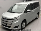 Toyota Noah ZWR80G