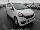 Daihatsu Mira e:S LA300S