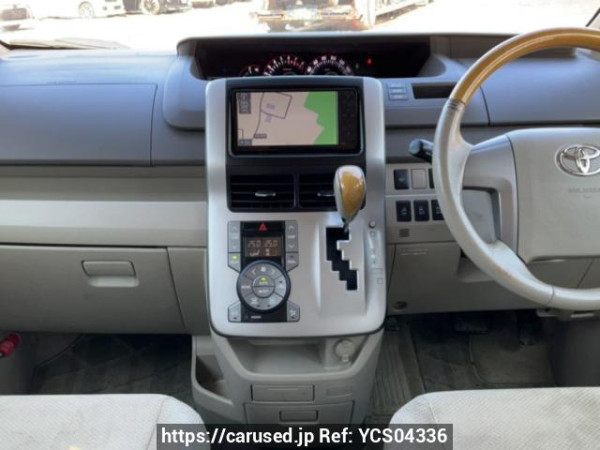 Used 2009 AT toyota noah ZRR75W Image[22]