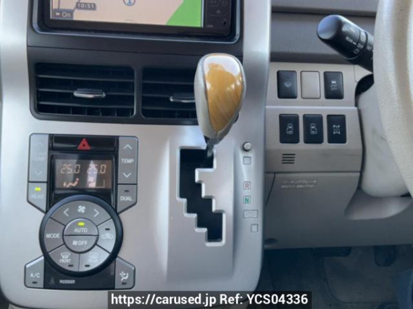 Used 2009 AT toyota noah ZRR75W Image[26]